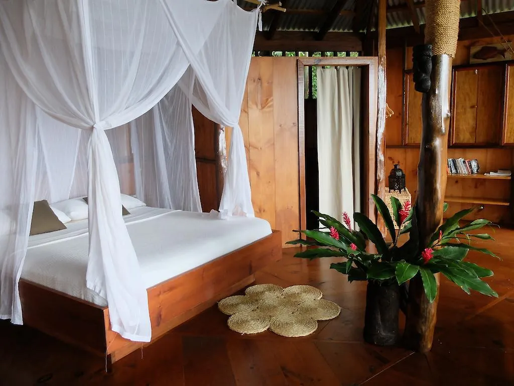 Hotel Manicou River Resort Portsmouth